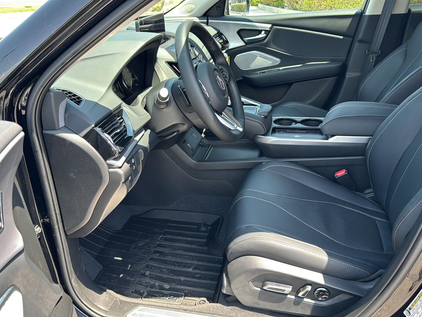 New 2026 Majestic Black Pearl Acura SH-AWD w/Tech image 17
