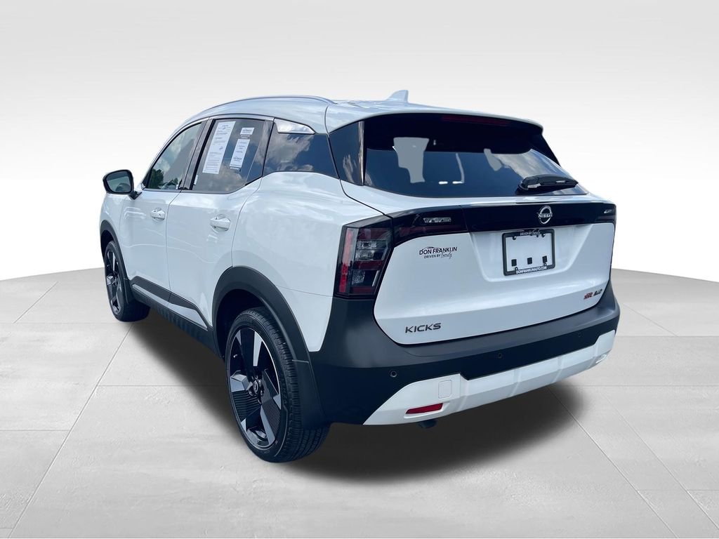 Used 2025 White Nissan SR image 3