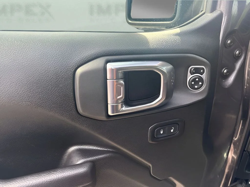 Used 2025 Gray Jeep Rubicon image 20