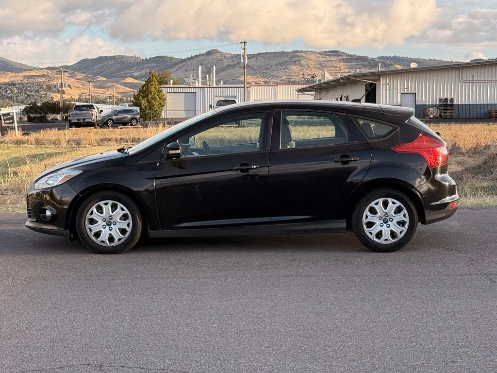 Used 2012 Ford Focus SE with VIN 1FAHP3K27CL222803 for sale in Klamath Falls, OR