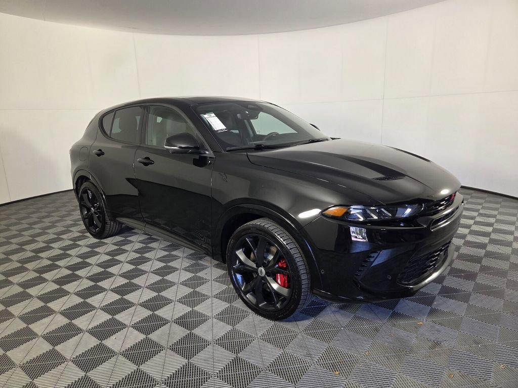 Certified 2025 Dodge Hornet R/T with VIN ZACPDFCW6S3A44840 for sale in West Palm Beach, FL