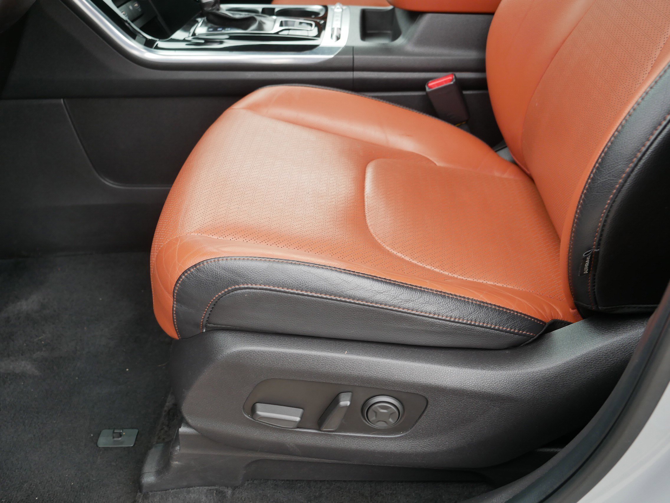 Certified Used 2022 Ceramic Silver Kia SX Prestige image 20