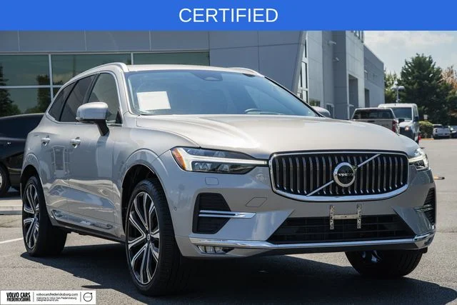 2023 Volvo XC60 B5 Ultimate Bright Theme AWD's photo