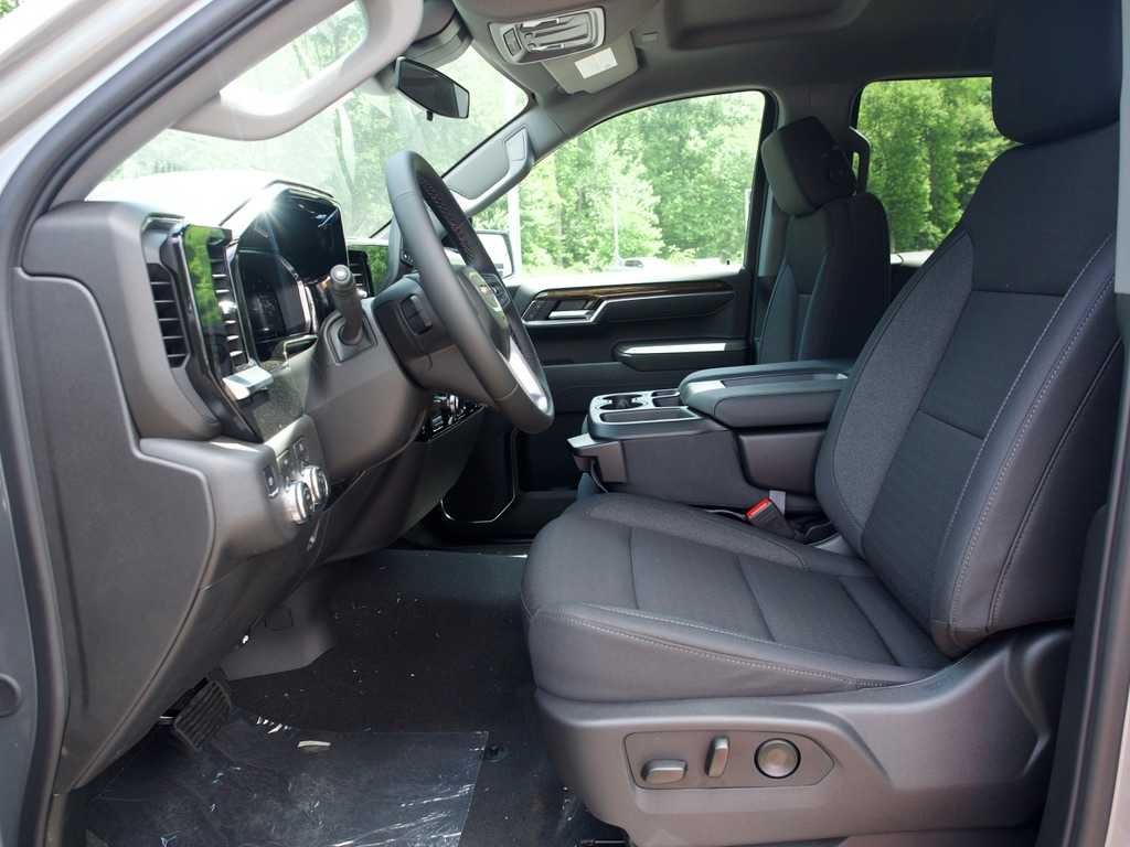 New 2026 Sterling Metallic GMC Elevation image 10