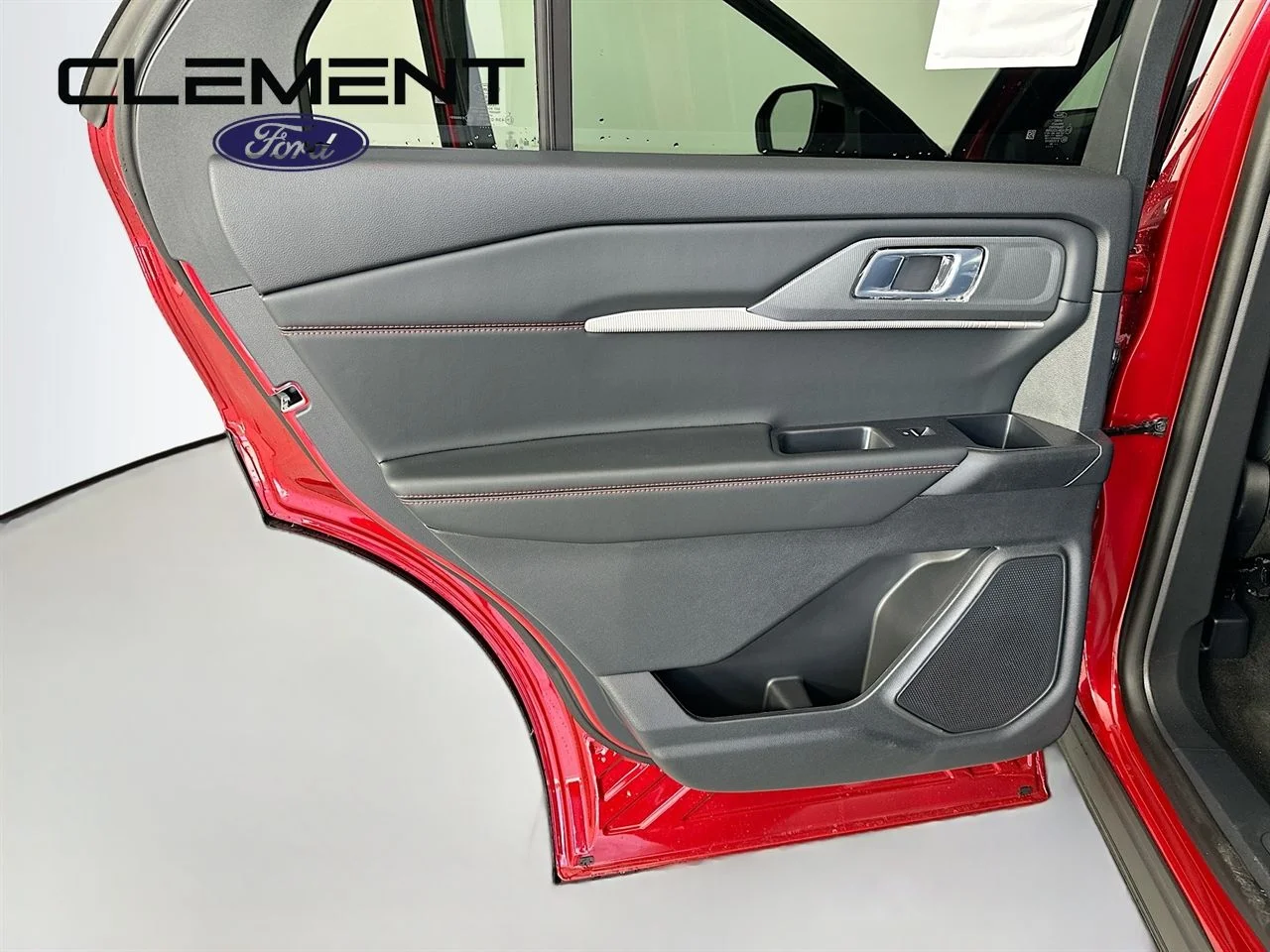 New 2026 Rapid Red Metallic Tinted Clearcoat Ford ST-Line image 28