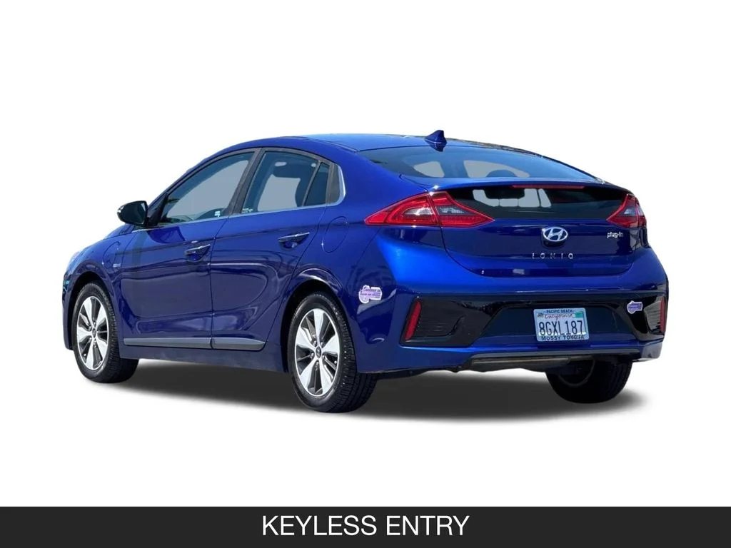 Used 2019 Blue Hyundai Limited image 8
