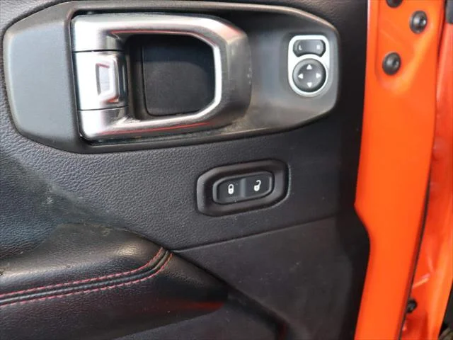Used 2018 Orange Jeep Rubicon 4x4 image 15