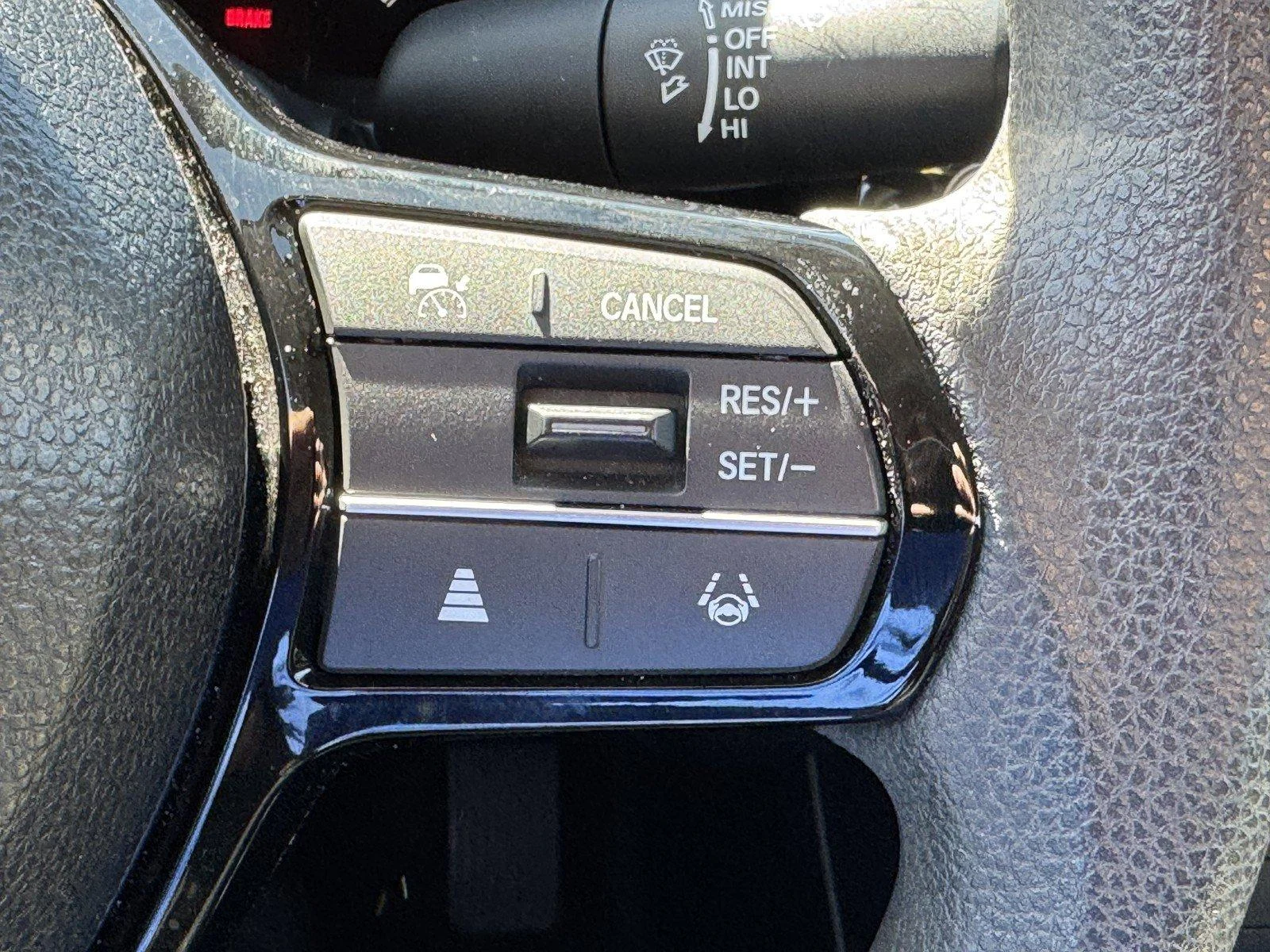 Used 2025  Honda LX image 19