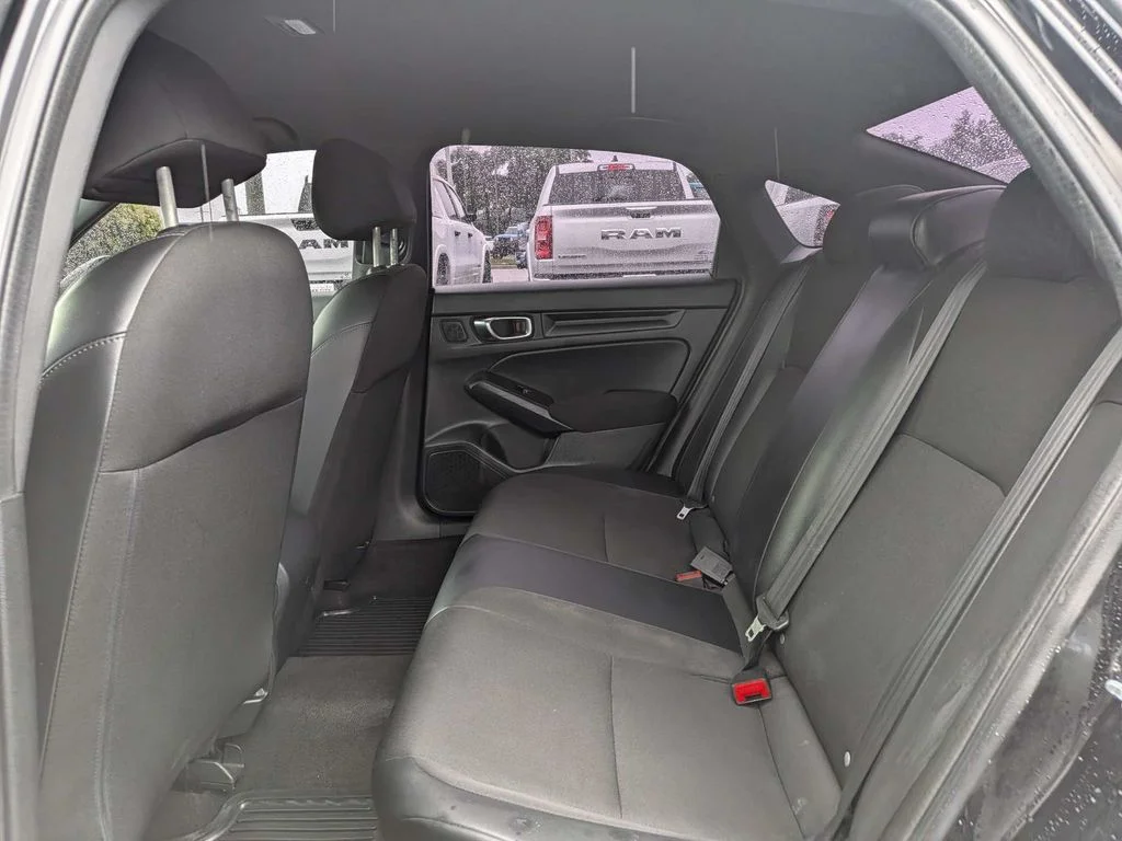 Used 2023  Honda Sport image 12