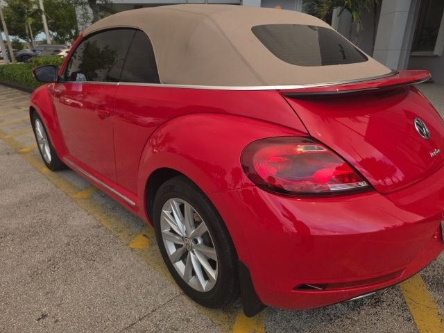 Used 2019 Red Volkswagen 2.0T SE image 3