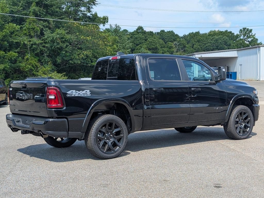 New 2026 Diamond Black Crystal Pearl-Coat Exterior Paint RAM Laramie image 32