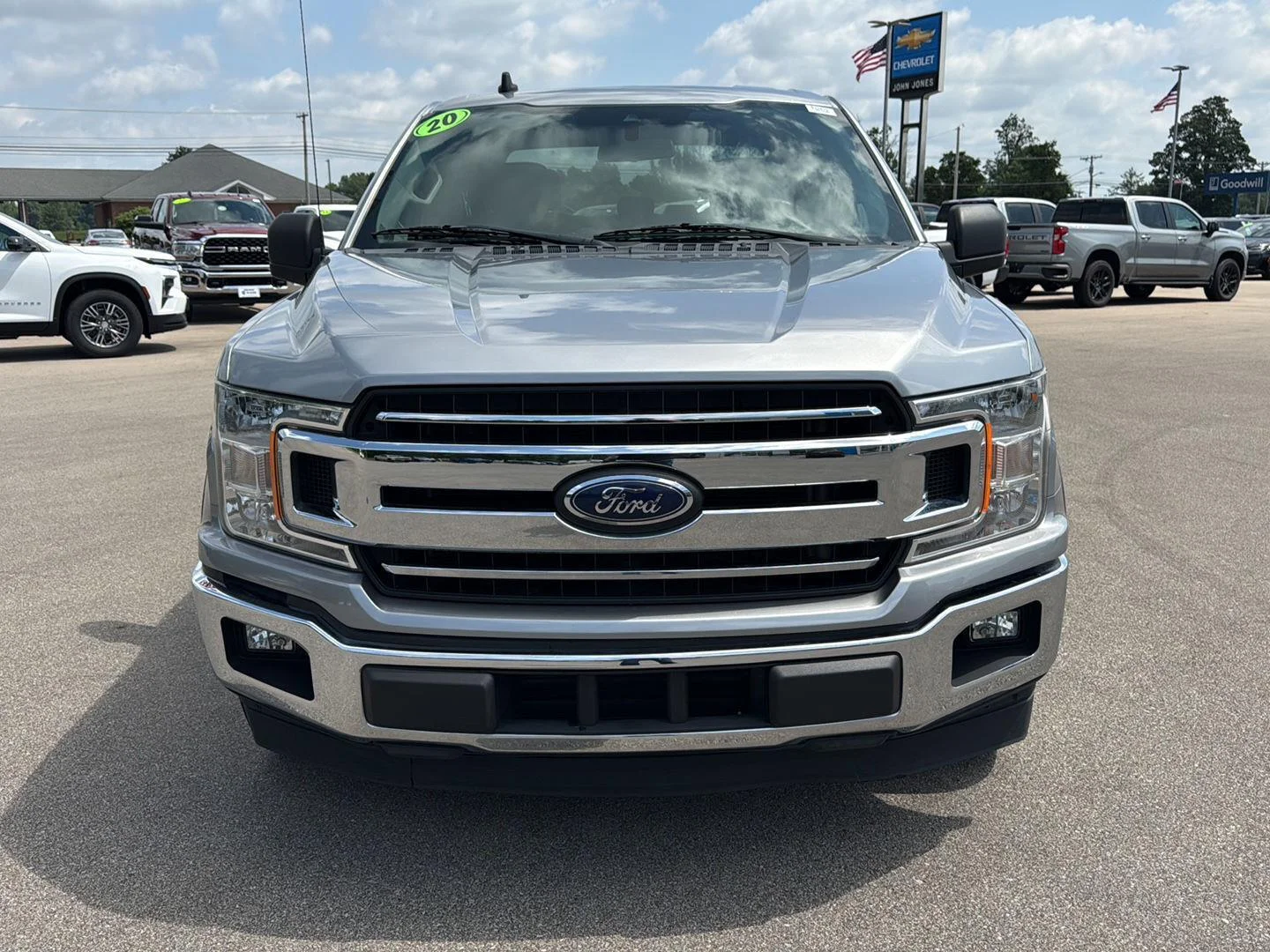 Used 2020 Iconic Silver Ford XLT image 12
