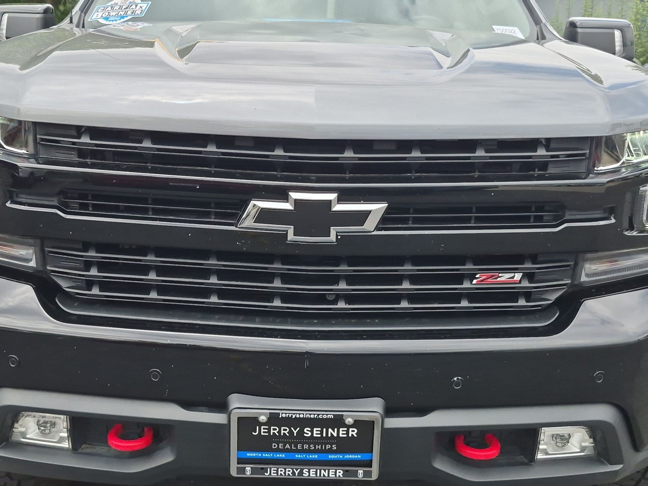 Used 2020 SATIN STEEL METALLIC Chevrolet LT Trail Boss image 9