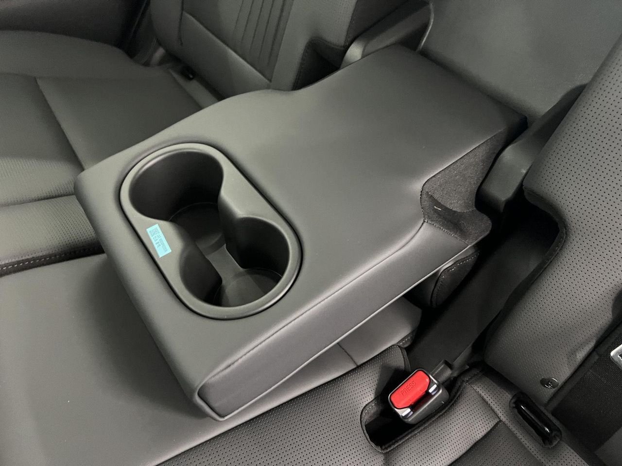 New 2027 Creamy White Pearl Hyundai SEL 8P image 24