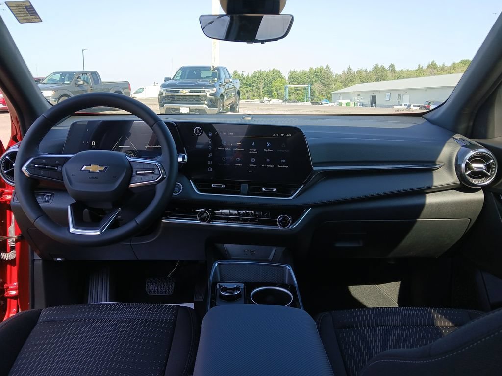 2027 Chevrolet Equinox LT - Photo 14