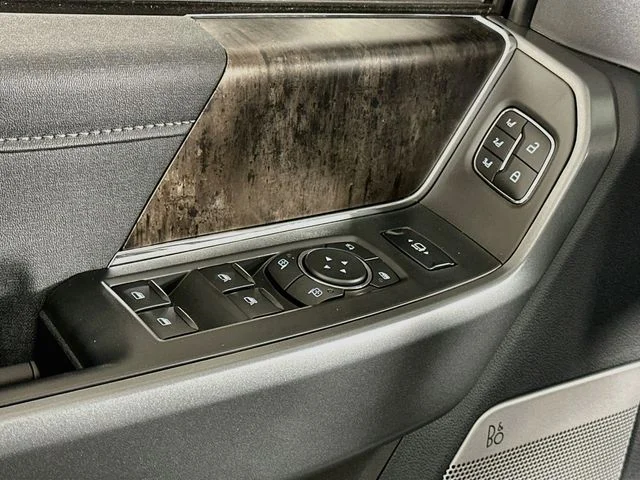 New 2027 Gray Ford Lariat image 10