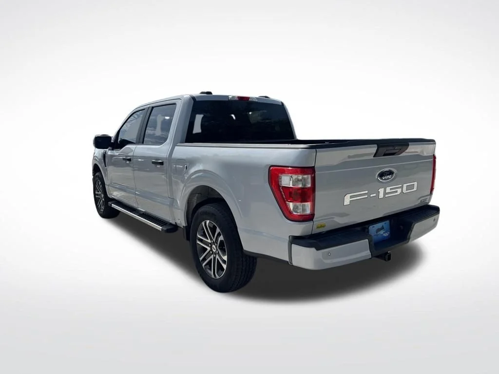 Used 2022 White Metallic Ford XL image 6