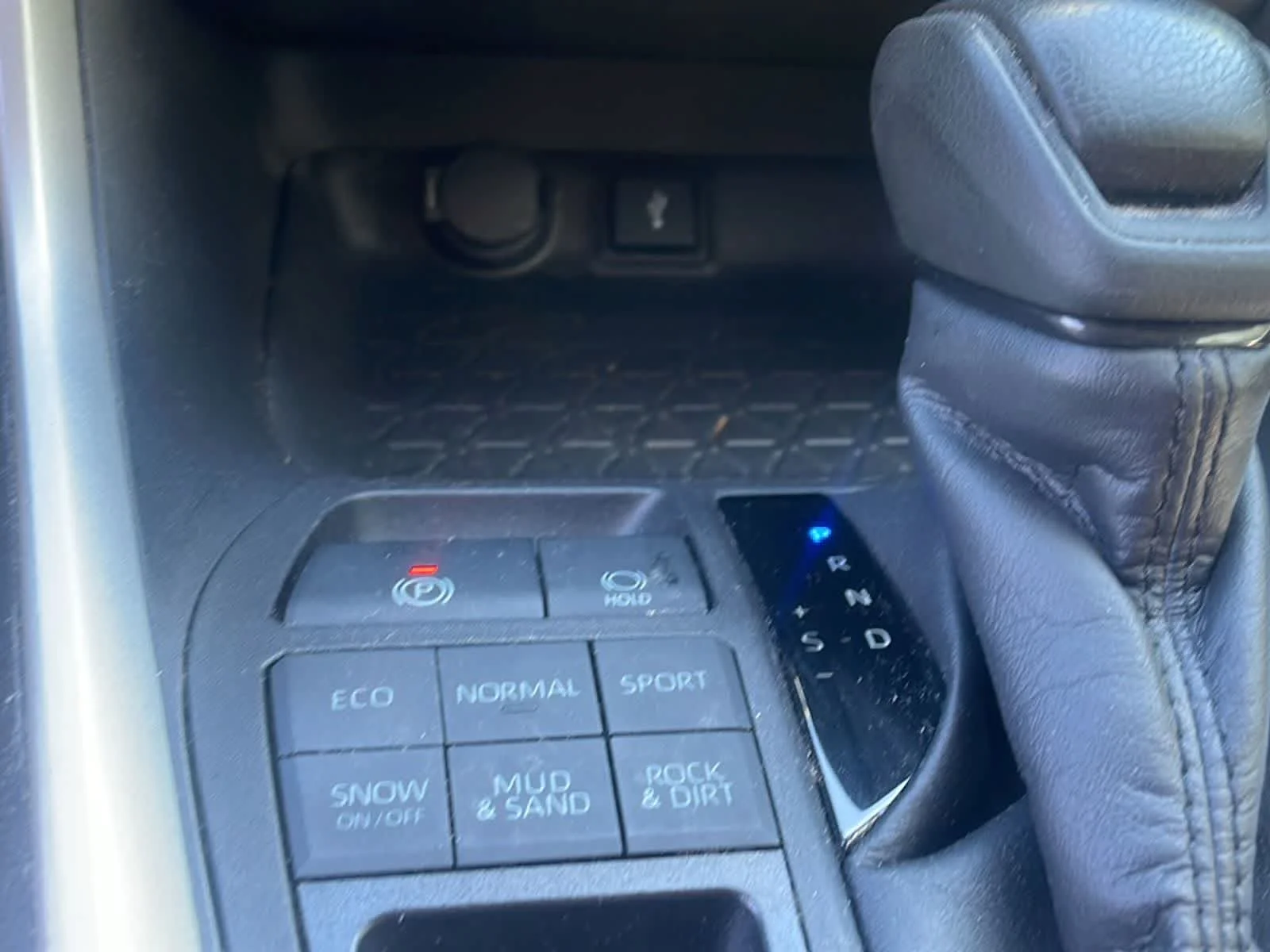 Certified Used 2022 Magnetic Gray Metallic Toyota LE image 19