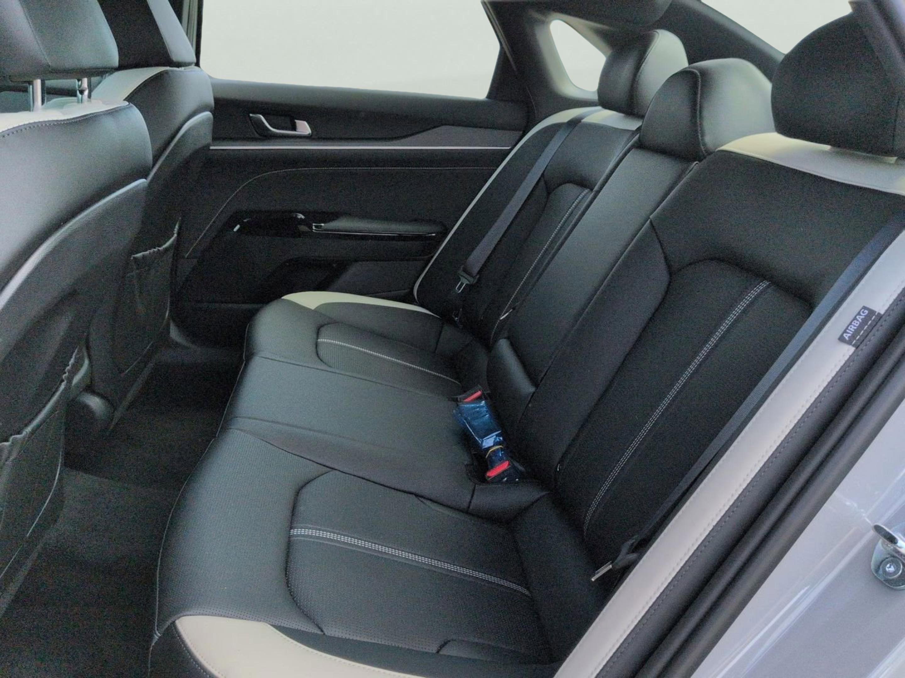 New 2026 Wolf Gray Kia GT-Line image 11