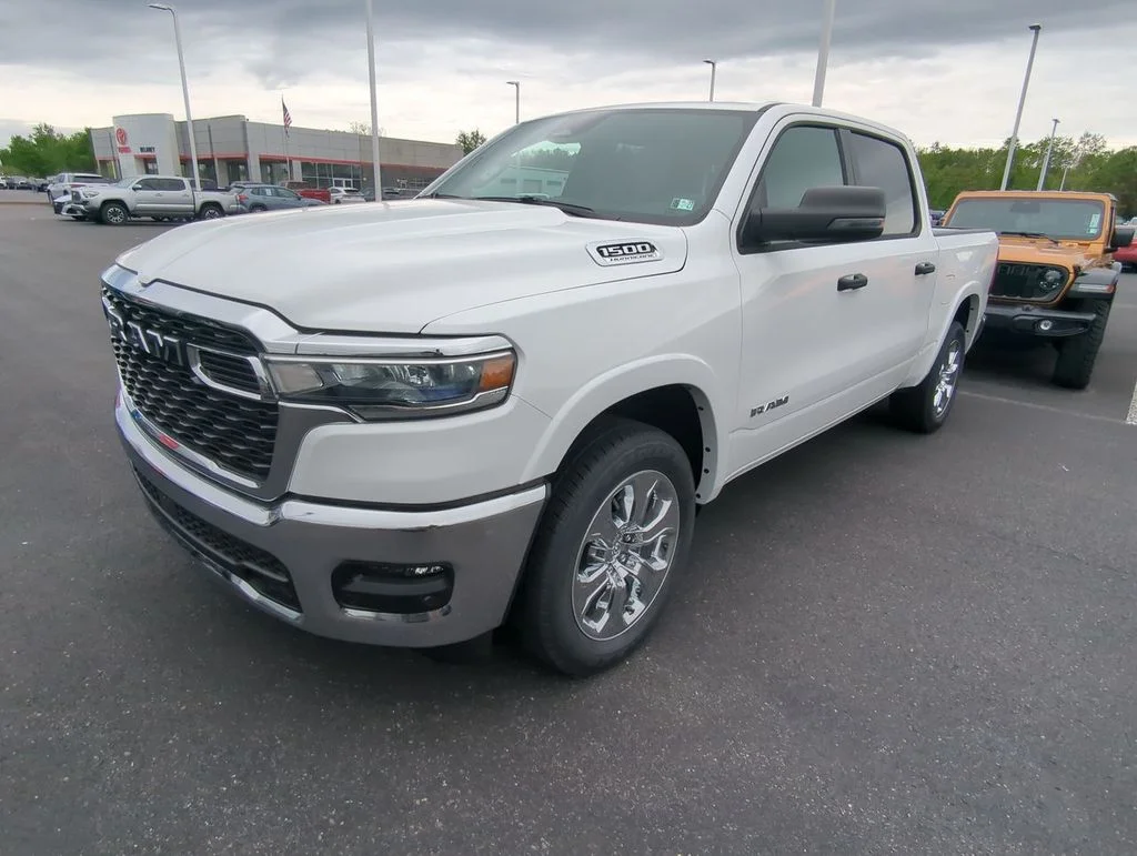 New 2026 Bright White Clear-Coat Exterior Paint RAM Big Horn/Lone Star image 4