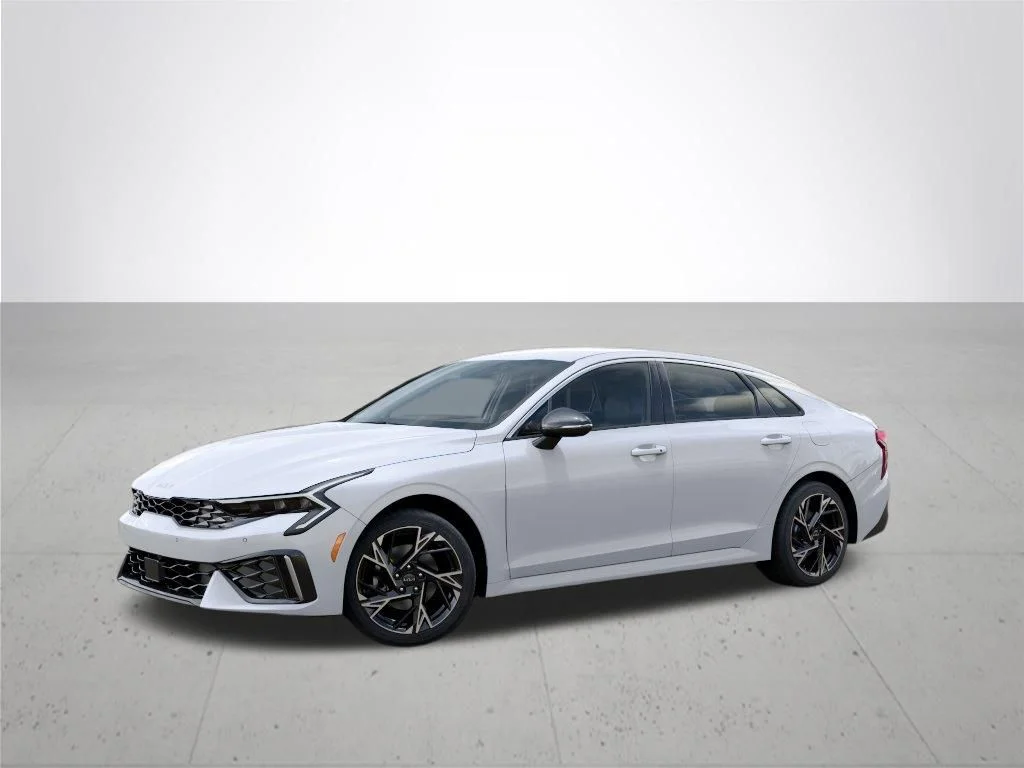 New 2026 White Kia GT-Line image 3