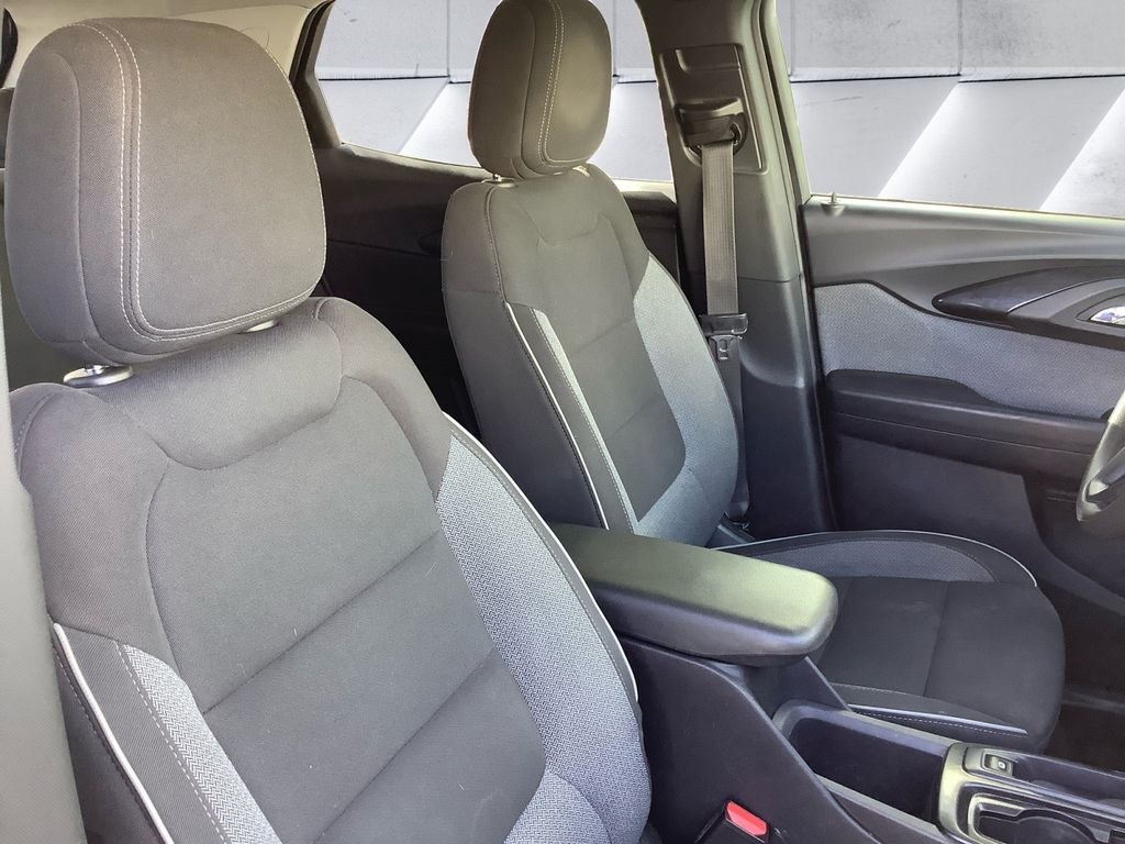 Used 2022 White Chevrolet LT image 14