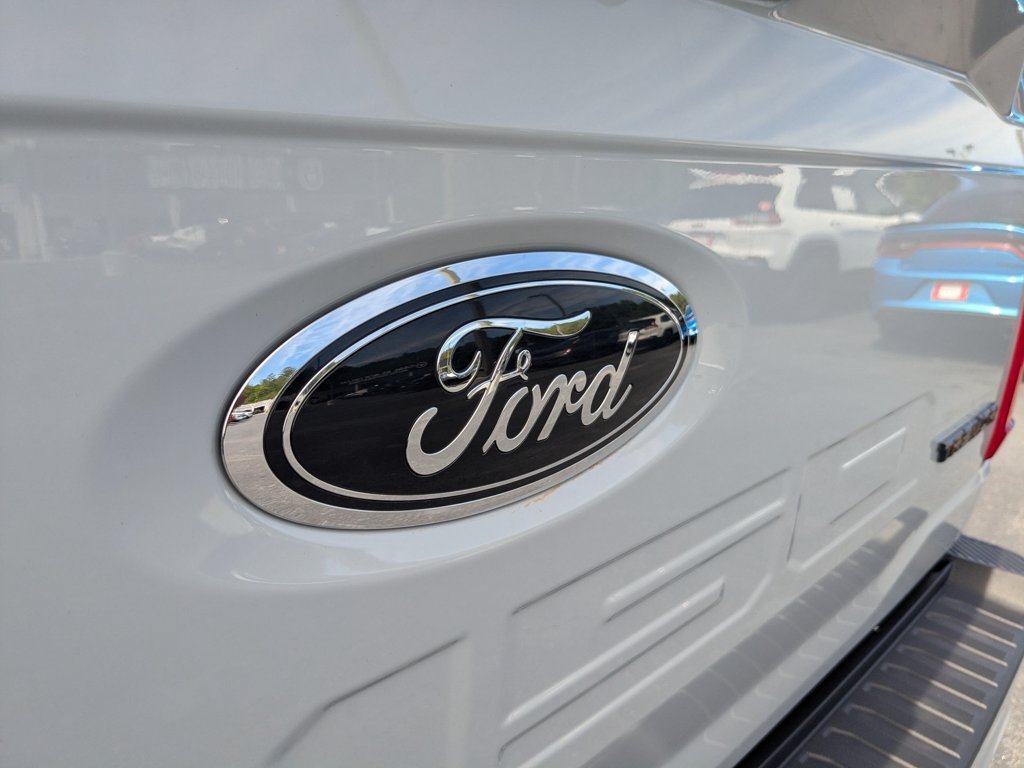 Used 2023  Ford Tremor image 30