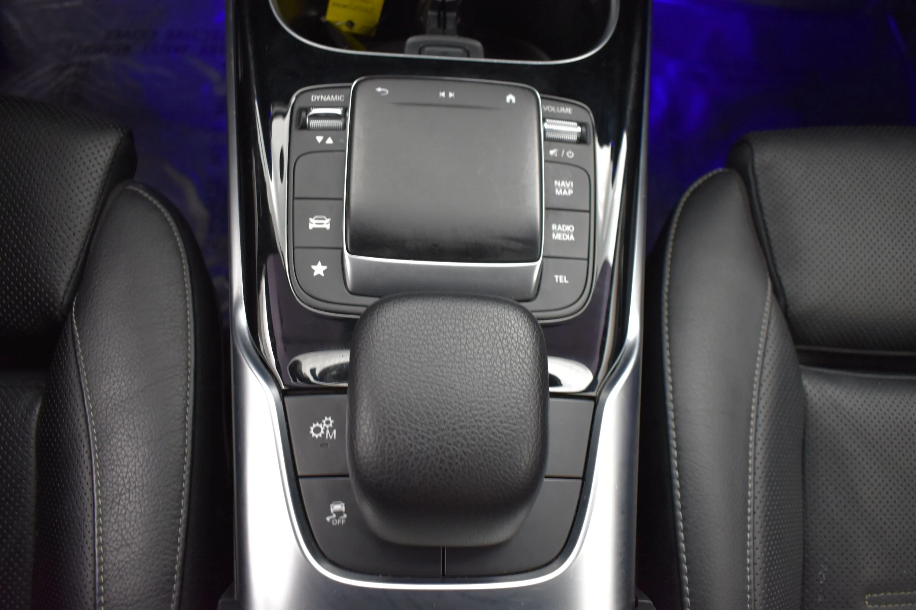 Used 2022 MANUFAKTUR Mountain Grey Magno Mercedes-Benz AMG® CLA 35 image 10