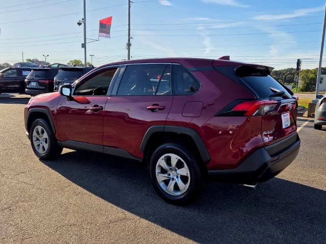 Used 2022 Red Toyota LE image 5