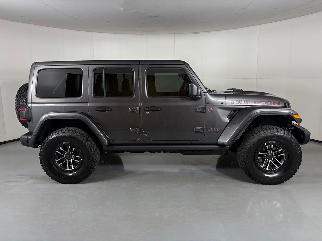 New 2026 Granite Crystal Metallic Clear-Coat Exterior Paint Jeep Rubicon X image 9
