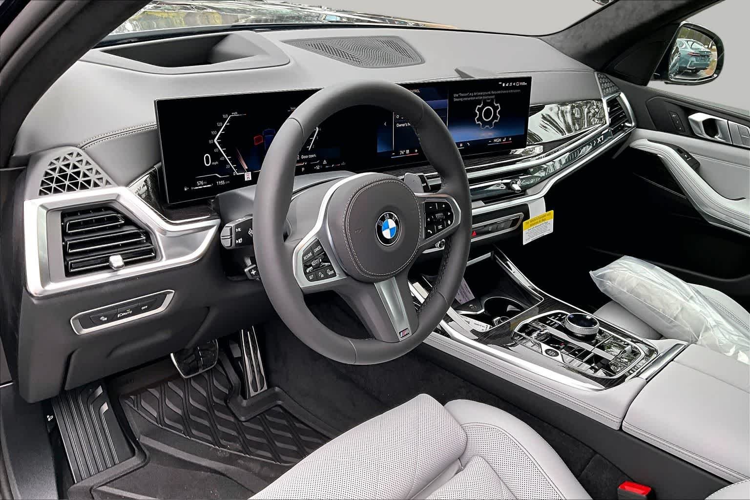 New 2026 Tanzanite Blue II Metallic BMW xDrive40i image 8