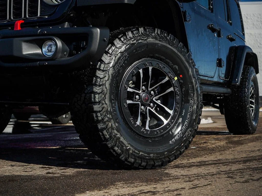 New 2026 Black Clearcoat Jeep Rubicon X image 6
