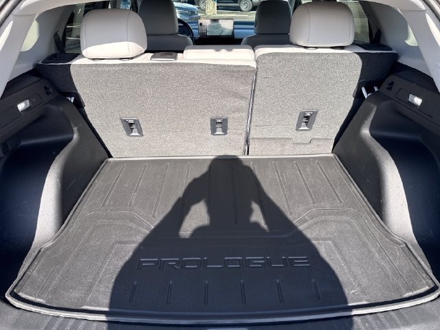 Certified Used 2024 Snowfall Pearl Honda Touring image 15