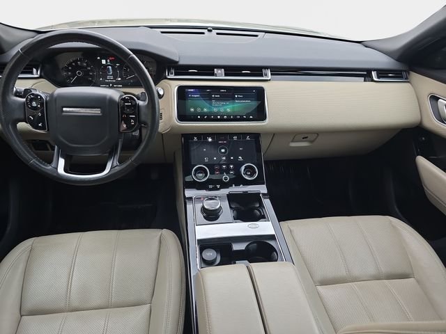 Used 2018 Silver Land Rover S image 10