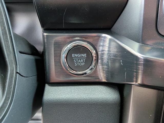 New 2026 Agate Black Metallic Ford F-250® Lariat® image 75