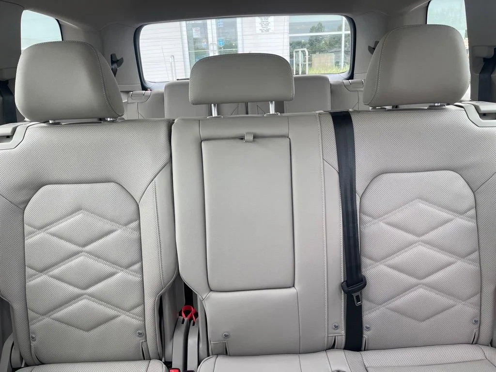 New 2026 Green Volkswagen 2.0T SE w/Technology image 14
