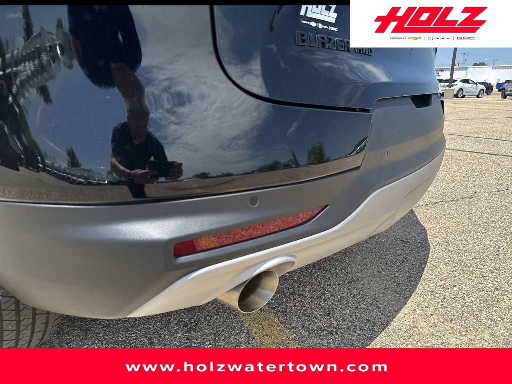 Certified Used 2024 Black Chevrolet 2LT image 5