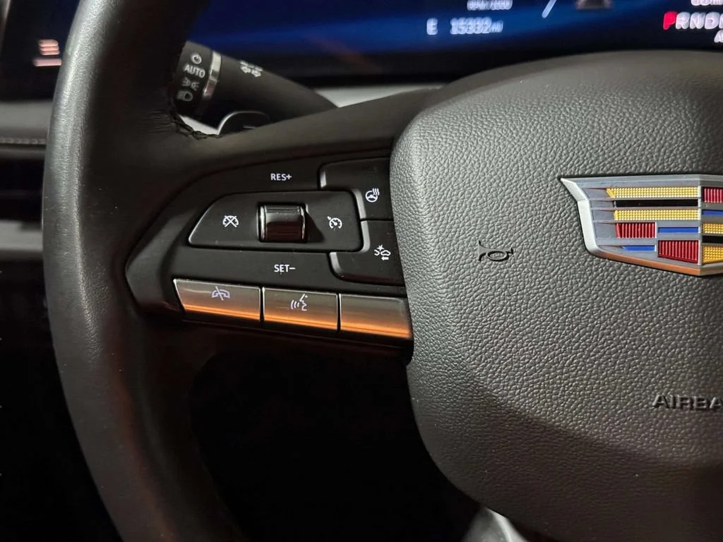 Used 2025 Stellar Black Metallic Cadillac Premium Luxury image 15