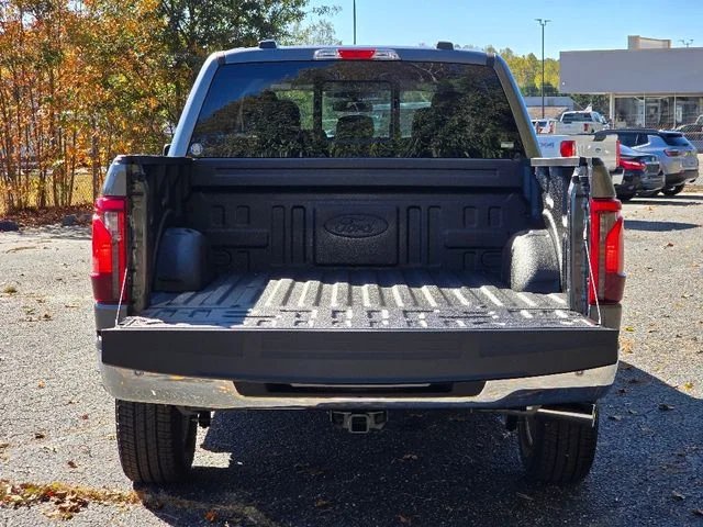 2025 Ford F-150 XLT - Photo 18