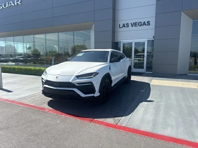 2022 Lamborghini Urus 4.0 V8's photo