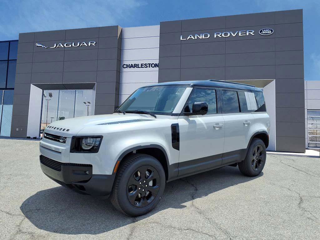 New 2026 Borasco Grey Metallic Land Rover S image 1