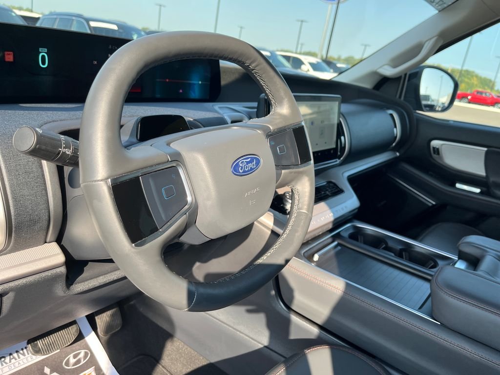 Used 2025 Gray Ford Active image 14