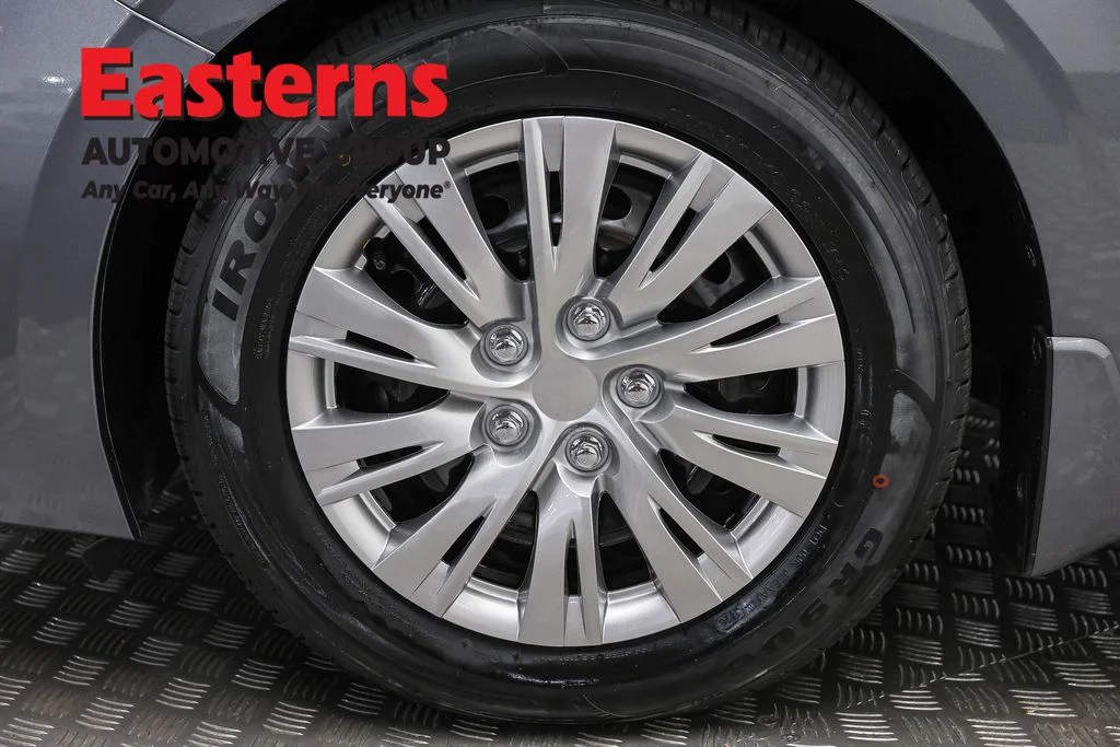 Used 2023 Gray Nissan S image 32