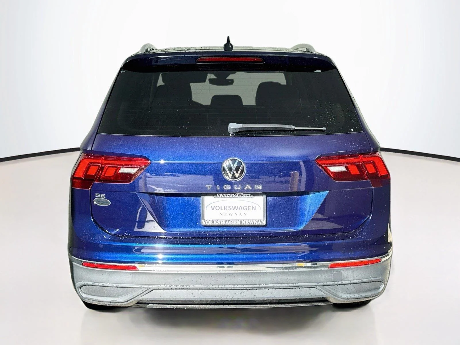 Used 2023 Atlantic Blue Metallic VOLKSWAGEN SE image 5