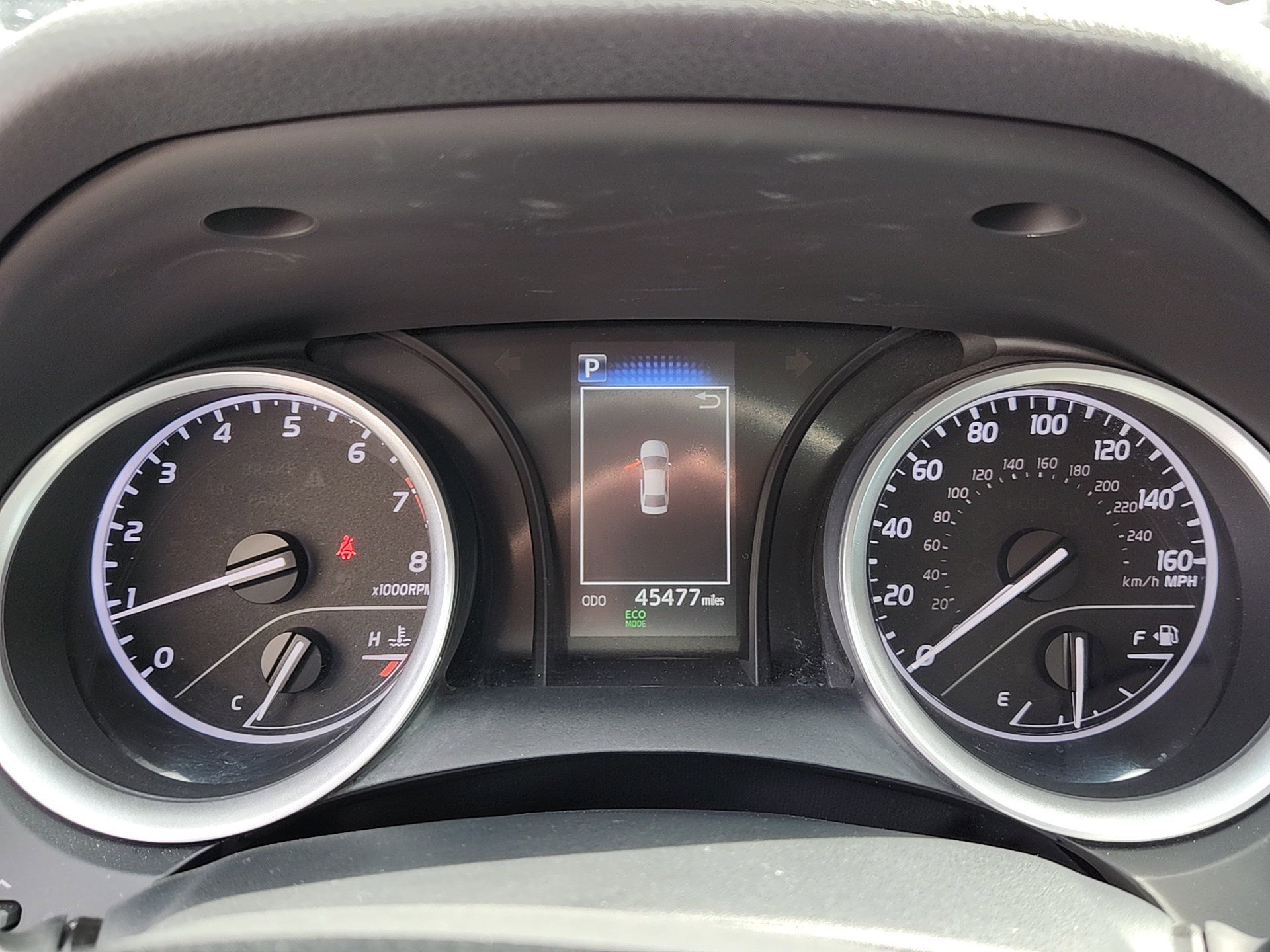 2024 Toyota Camry LE - Photo 13