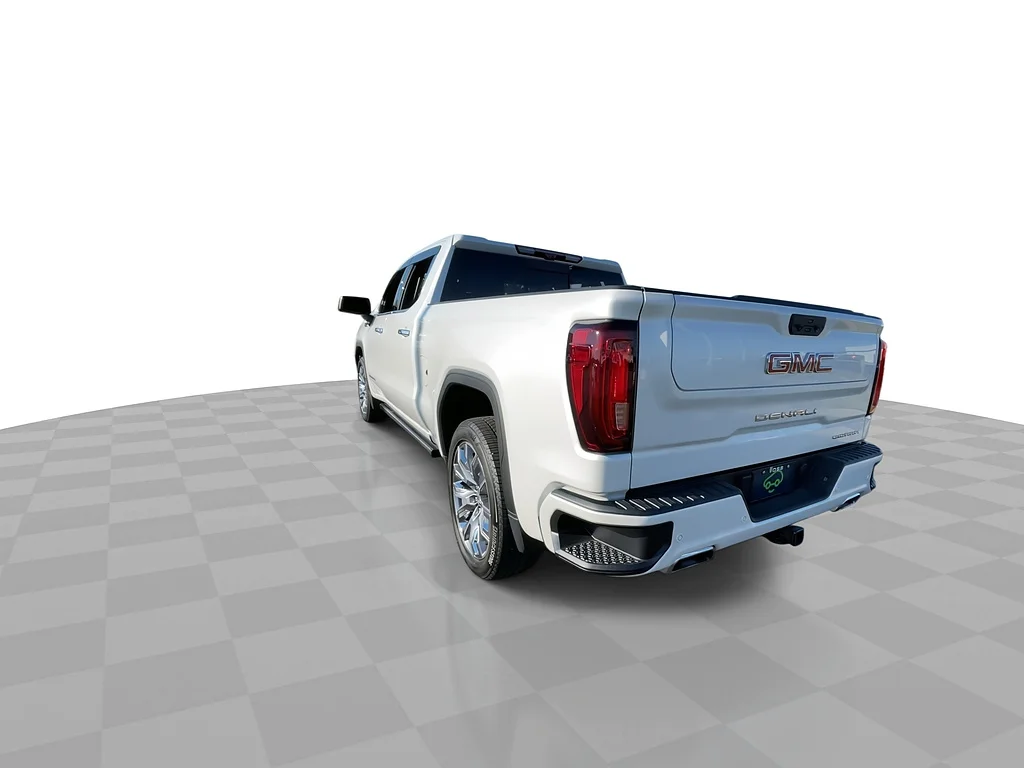 Used 2022 SUMMIT WHITE GMC Denali image 8