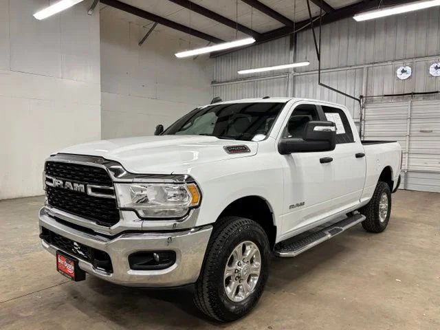 Used 2024 White Ram Big Horn image 3