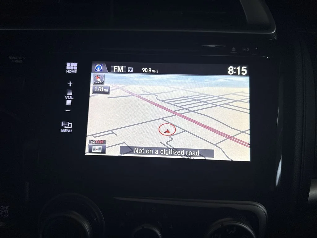 Used 2017 Lunar Silver Metallic Honda EX-L image 27