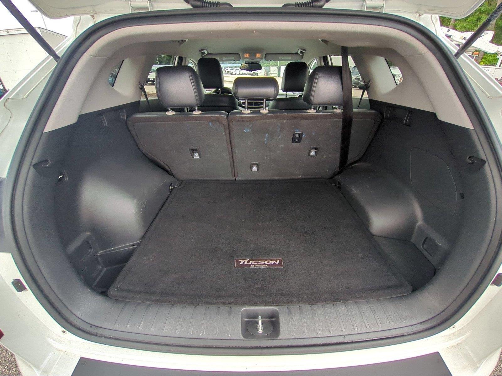 Used 2019 White Pearl Hyundai SEL image 34