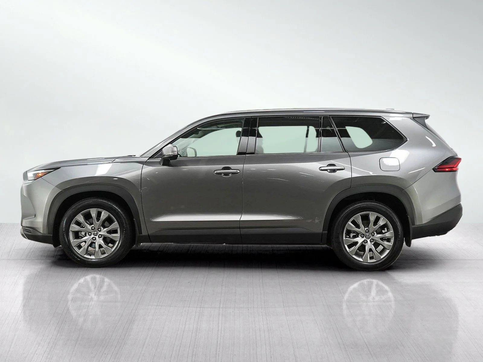 Used 2026 Toyota Grand Highlander Limited with VIN 5TDAAAB52TS115457 for sale in Bloomington, Minnesota